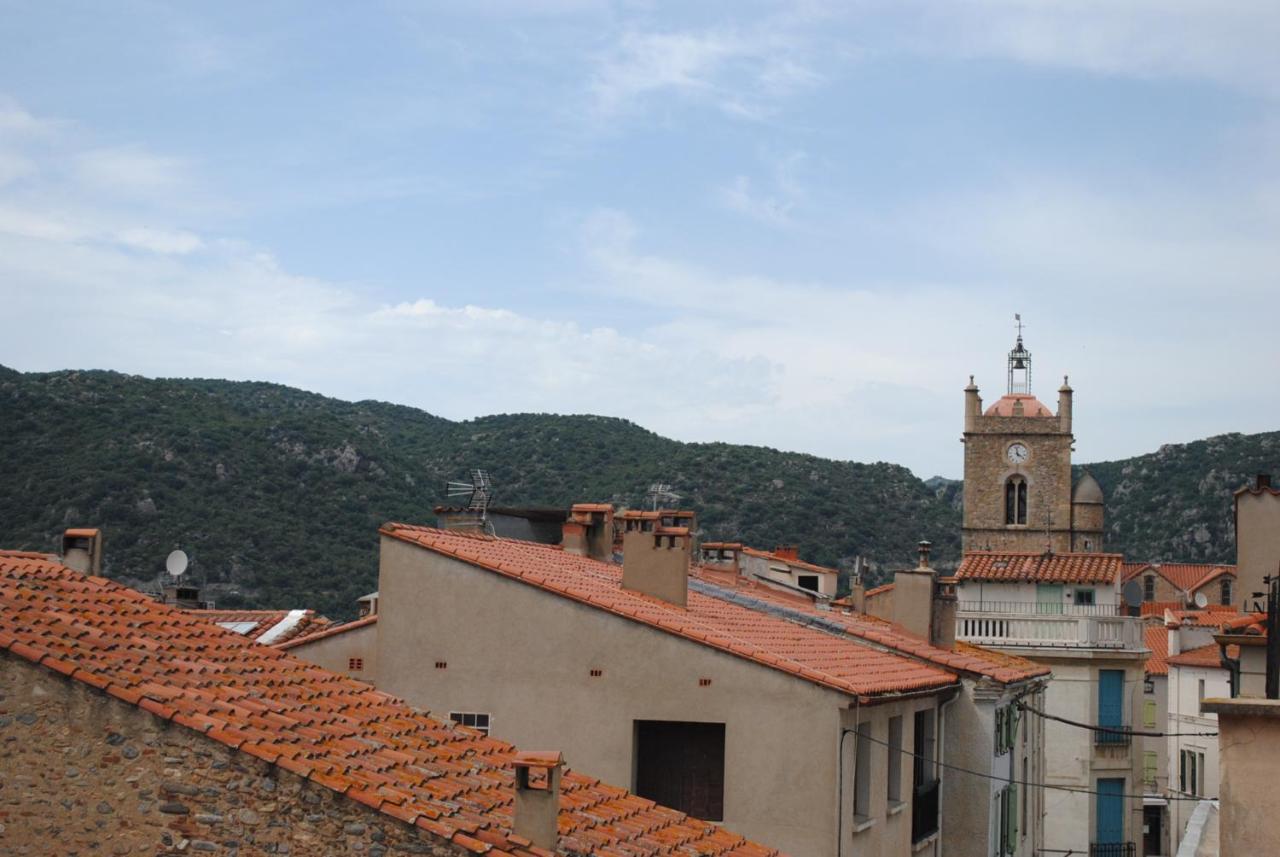 Agréable maison de village avec terrasse Vinca Esterno foto